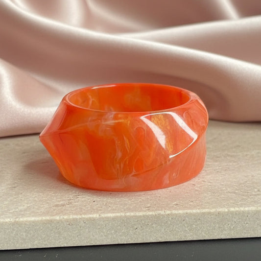 Luxe Swirl Bangle (Orange)